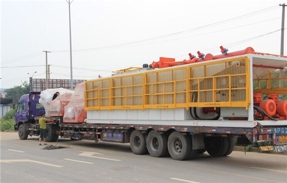 鉆井固控系統振動篩、清潔器等配套設備