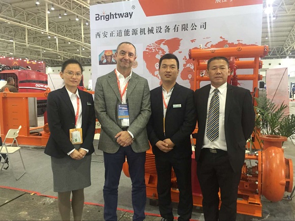 蒞臨非開挖協會主席蒞臨正道能源展位參觀交流工作